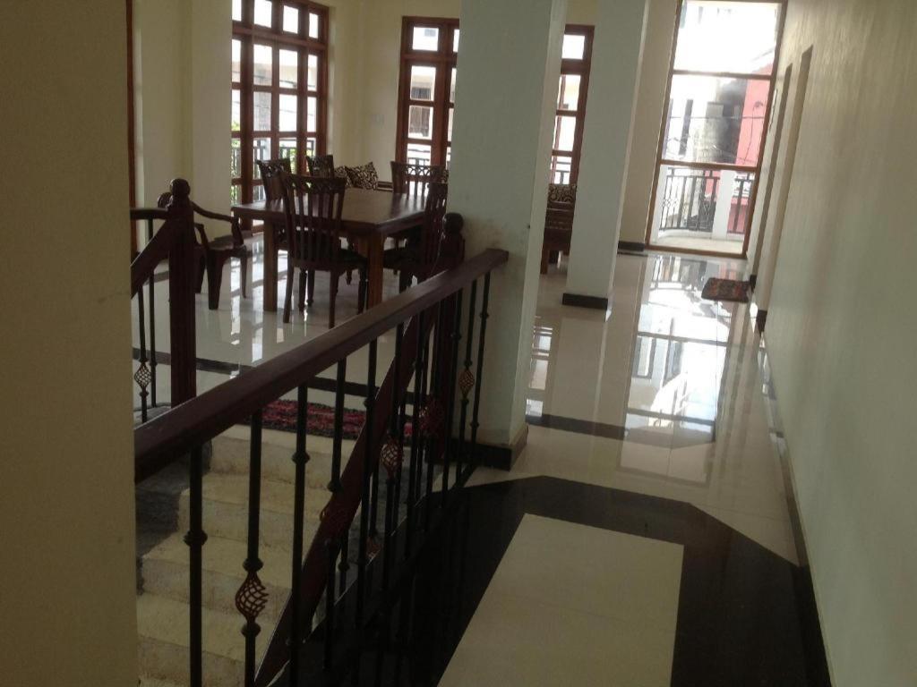 Araliya Blue Beach View Hotel Kudapaduwa Extérieur photo