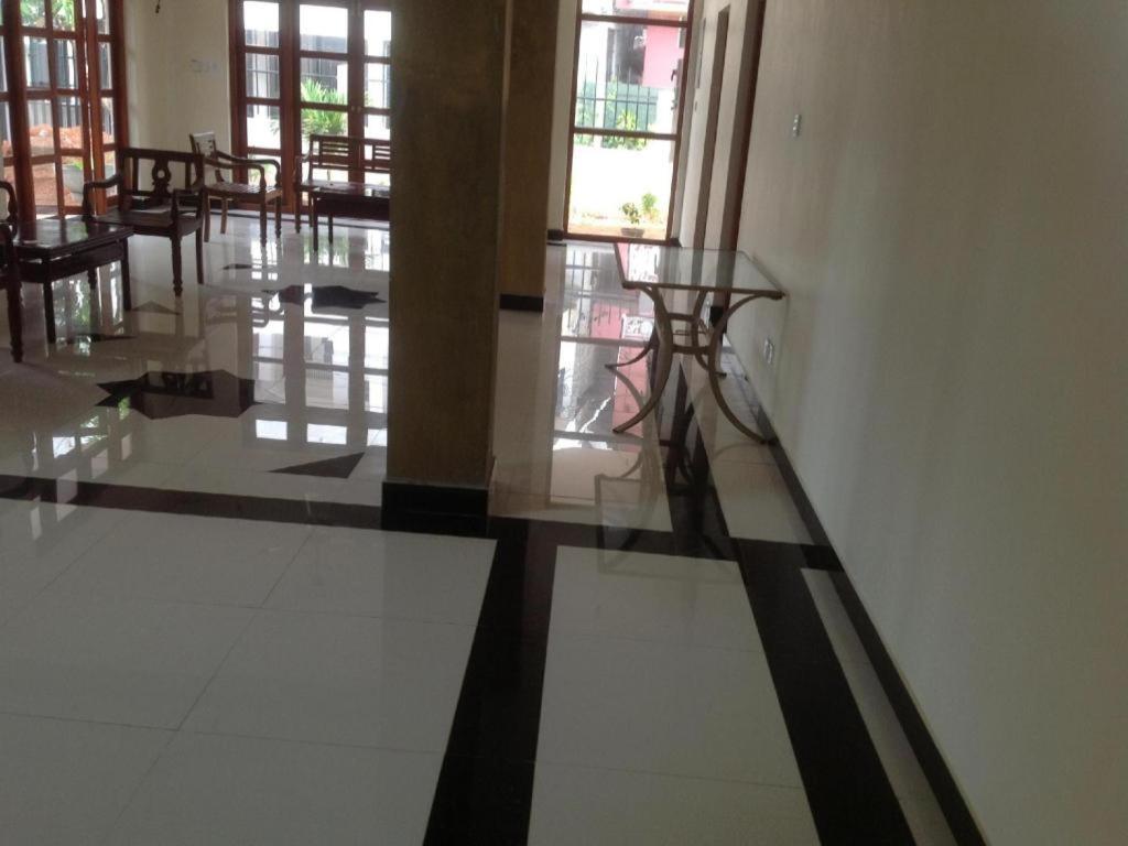 Araliya Blue Beach View Hotel Kudapaduwa Extérieur photo