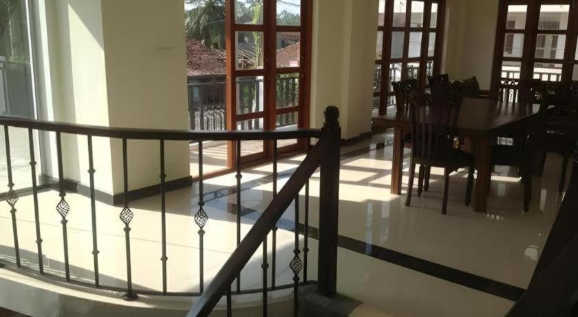 Araliya Blue Beach View Hotel Kudapaduwa Extérieur photo