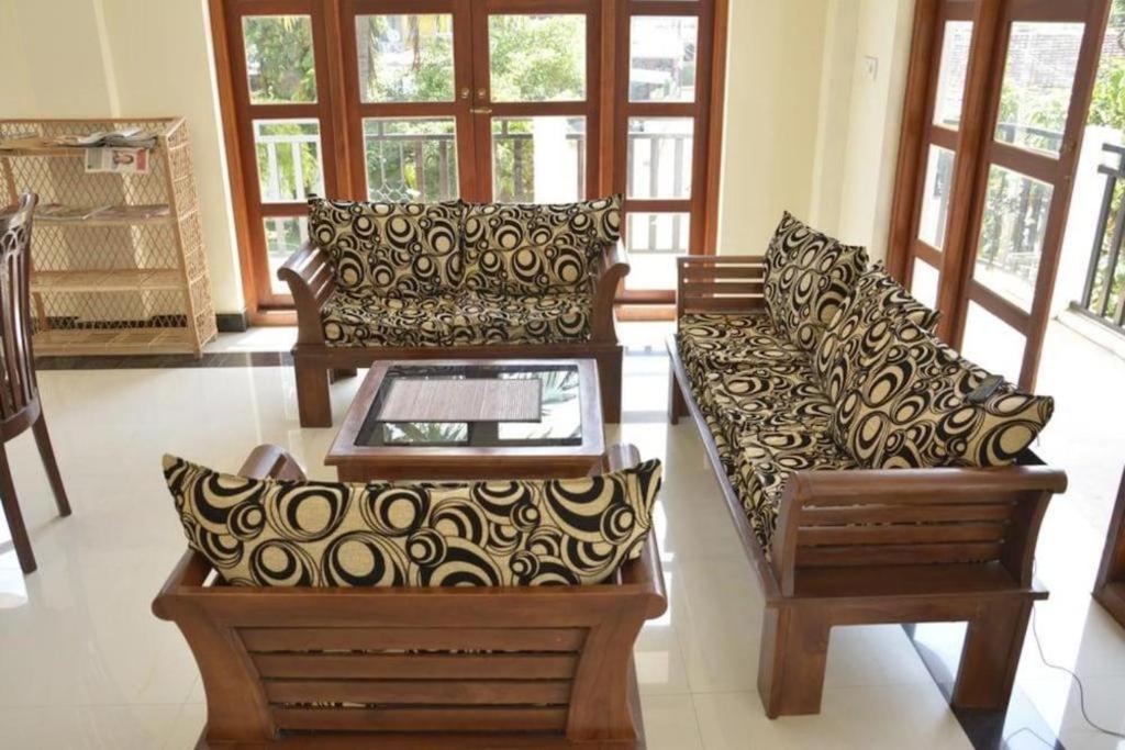 Araliya Blue Beach View Hotel Kudapaduwa Extérieur photo