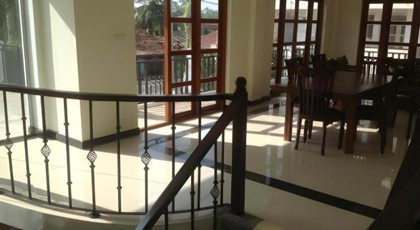 Araliya Blue Beach View Hotel Kudapaduwa Extérieur photo